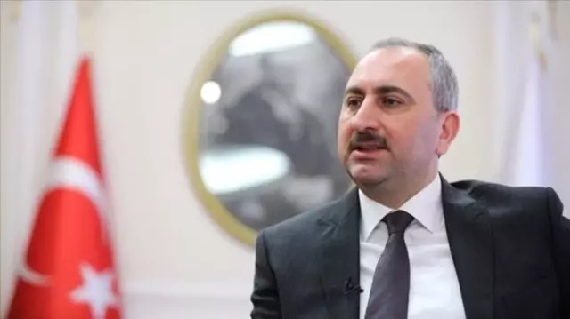 Adalet Bakanı Gül: Öcalan'ın görüşme yasağı kaldırıldı