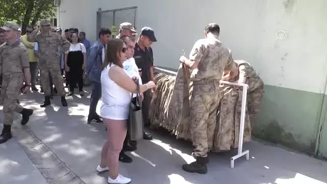 Aydın'da Engellilerin Askerlik Heyecanı Aydın'da Engellilerin Askerlik Heyecanı