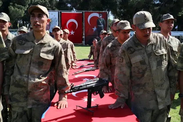 Aydın'da Engellilerin Askerlik Heyecanı Aydın'da Engellilerin Askerlik Heyecanı