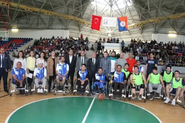 Basketler Empati İçin Atıldı Basketler Empati İçin Atıldı