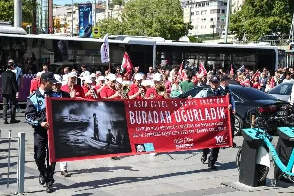 Beşiktaş'ta 19 Mayıs 100'üncü Yıl Etkinliğinde Renkli Görüntüler...