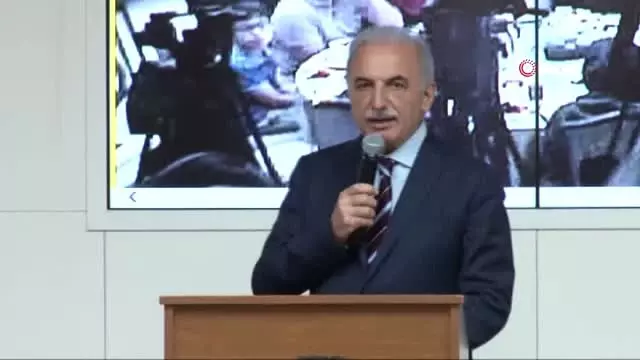 Binali Yıldırım, Ümraniye'de Katıldığı İftarda Açıklamalarda Bulundu