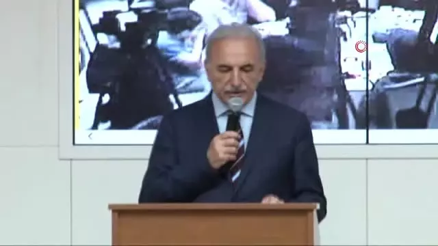Binali Yıldırım, Ümraniye'de Katıldığı İftarda Açıklamalarda Bulundu Binali Yıldırım, Ümraniye'de Katıldığı İftarda Açıklamalarda Bulundu