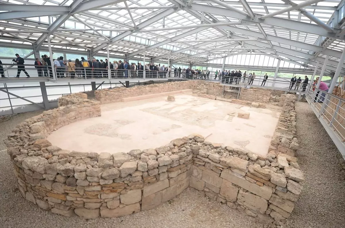 Hadrianaupolis Antik Kenti Turizme Açılacak