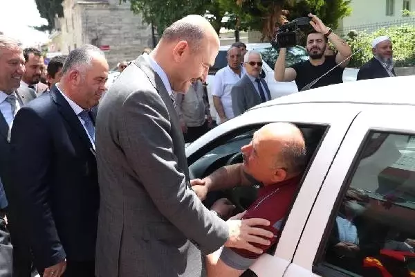 İçişleri Bakanı Soylu Çatalca'da Esnaf Ziyareti Yaptı İçişleri Bakanı Soylu Çatalca'da Esnaf Ziyareti Yaptı