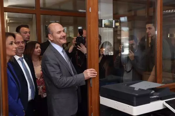 İçişleri Bakanı Soylu Çatalca'da Esnaf Ziyareti Yaptı İçişleri Bakanı Soylu Çatalca'da Esnaf Ziyareti Yaptı