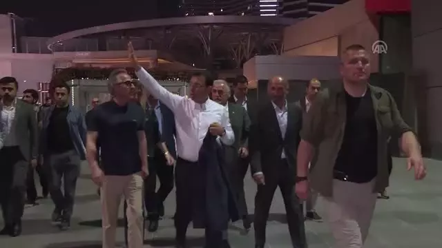 İmamoğlu 'Zengin Mutfağı'Nı İzledi İmamoğlu 'Zengin Mutfağı'Nı İzledi