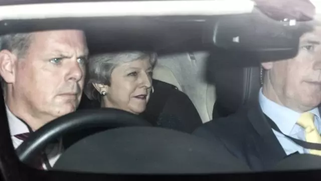 İngiltere Başbakanı Theresa May Brexit Oylamasını 4. Defa Kaybederse 'İstifa Edecek'