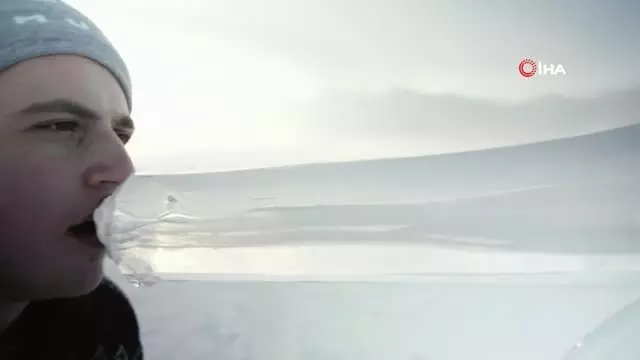 Kuzey Kutbu'nda Buzdan Enstrümanlarla Konser- Okyanusların Karşı Karşıya Kaldığı Tehditlere Buzdan... Kuzey Kutbu'nda Buzdan Enstrümanlarla Konser- Okyanusların Karşı Karşıya Kaldığı Tehditlere Buzdan...