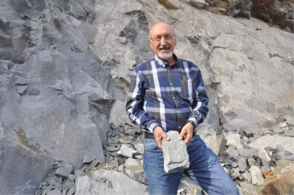 Ordu'da Heyelanda 15 Binanın Çöktüğü Mahalleye Giriş Yasak (2)