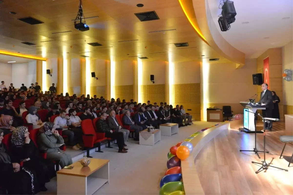 Saü İlahiyat Fakültesi Hazırlık Sınıfları Yıl Sonu Programı Gerçekleştirildi