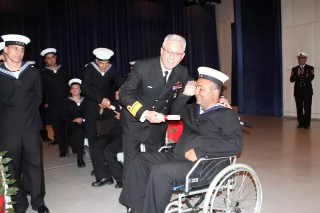 Yalova'da Engelliler Bir Günlüğüne Asker Oldular Yalova'da Engelliler Bir Günlüğüne Asker Oldular