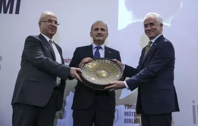 Bakan Turhan'dan Tasfiye Kararnamesi Açıklaması Bakan Turhan'dan Tasfiye Kararnamesi Açıklaması