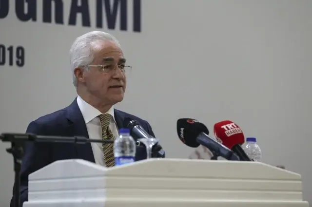 Bakan Turhan'dan Tasfiye Kararnamesi Açıklaması Bakan Turhan'dan Tasfiye Kararnamesi Açıklaması