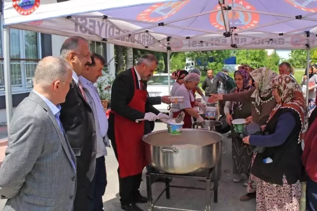 Başkan Kılıç: 'Halka Hizmet Hakk'a Hizmet' Başkan Kılıç: 'Halka Hizmet Hakk'a Hizmet'