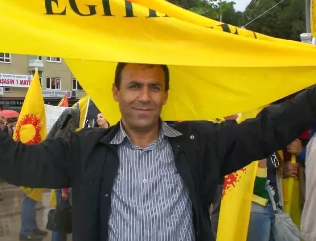 CHP'li Kuşadası Belediye Meclis Üyesi Erdal Kılınç'ın Mazbatası İptal Edildi