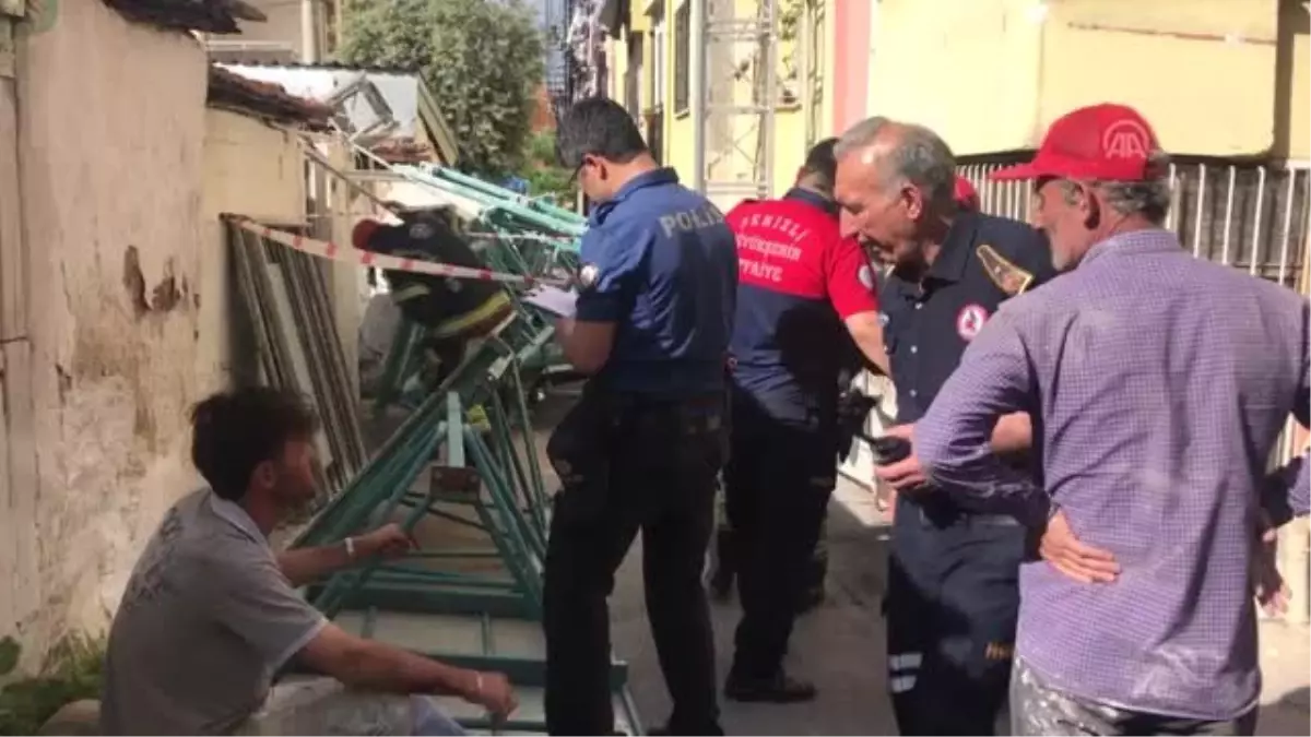 Denizli'de Boya İskelesi Çöktü: 2 Yaralı