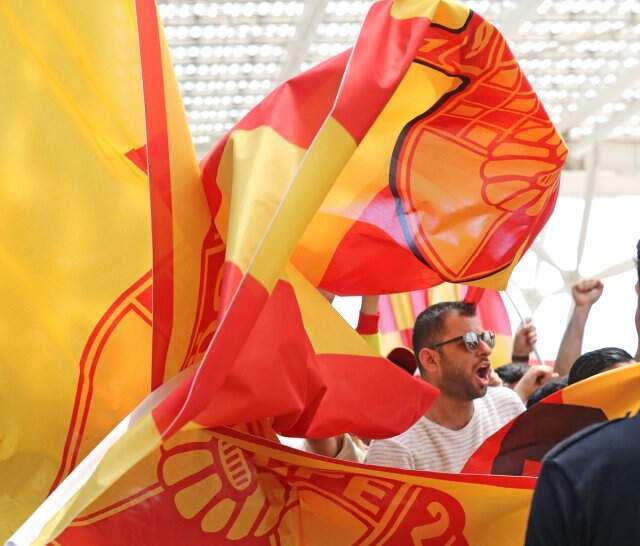 Göztepeli Taraftarlar, Takımlarını Bursa'ya Şampiyon Gibi Uğurladı!