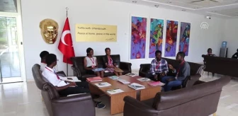 Nijeryalı Öğrenciler Türkiye'de Eğitim Görmek İçin Ter Döktü