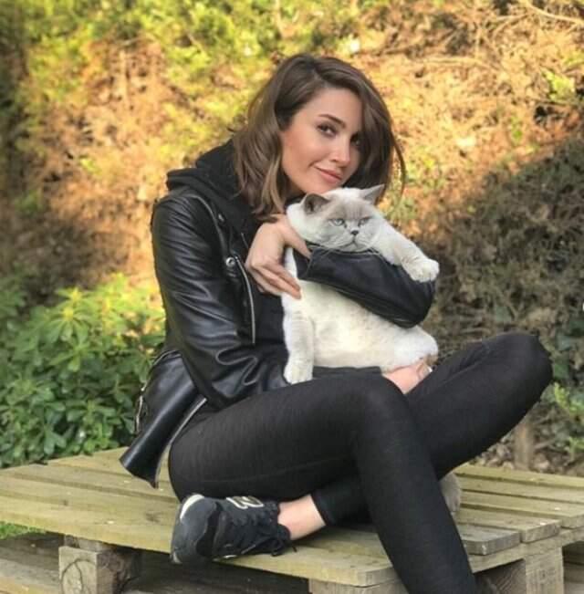 Rojda Demirer Kimdir?