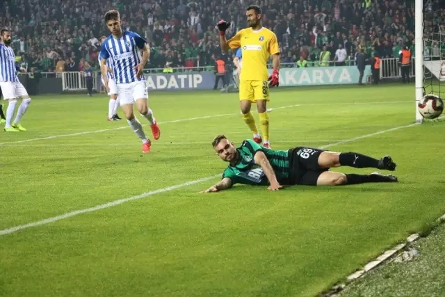 Tff 2. Lig Play-Off Yarı Final: Sakaryaspor: 4 - Sarıyer: 0