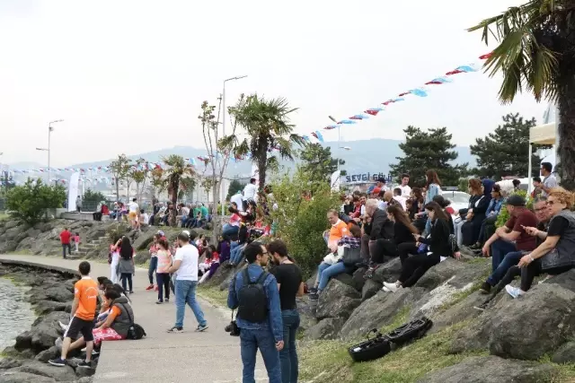 19 Mayıs Coşkusu Tüm Hızıyla Sürüyor 19 Mayıs Coşkusu Tüm Hızıyla Sürüyor