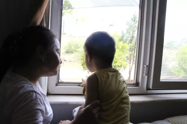 4 Yaşındaki Halil Efe'nin Tek Hayali Dışarıda Yürüyüp, Koşmak 4 Yaşındaki Halil Efe'nin Tek Hayali Dışarıda Yürüyüp, Koşmak