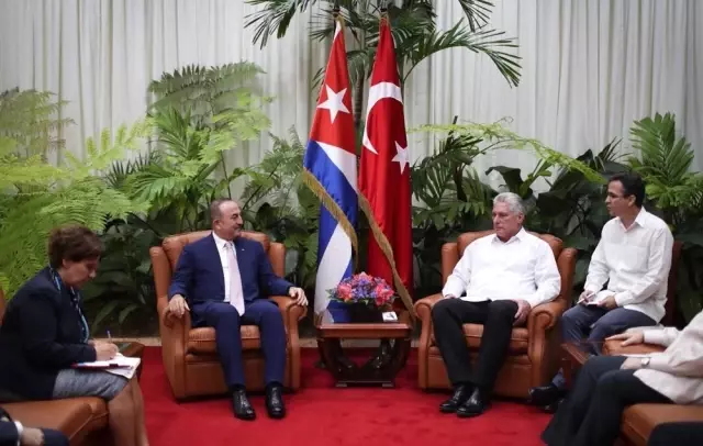 Bakan Çavuşoğlu Küba Devlet Başkanı Canel ile Görüştü Bakan Çavuşoğlu Küba Devlet Başkanı Canel ile Görüştü