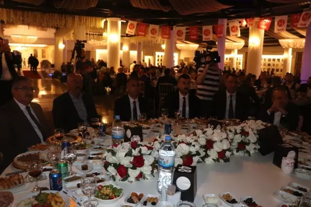 Baki Ersoy: 'Kayseri'miz İçin Başarılı Çalışmalarımız Devam Edecek' Baki Ersoy: 'Kayseri'miz İçin Başarılı Çalışmalarımız Devam Edecek'