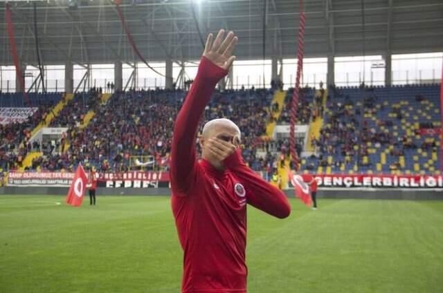 Nobre, Futbol Kariyerini Noktaladı