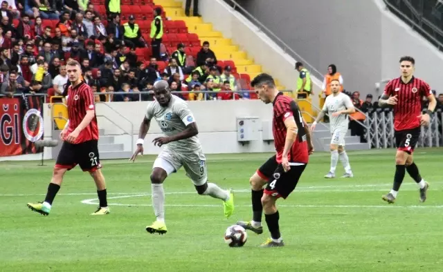 Spor Toto 1. Lig: Gençlerbirliği: 1 - Adana Demirspor: 2 Spor Toto 1. Lig: Gençlerbirliği: 1 - Adana Demirspor: 2