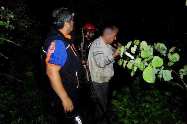 Tarlaya Giderken Kaybolan Zihinsel Engelli Bireyin Kazağı, Ağaca Asılı Halde Bulundu