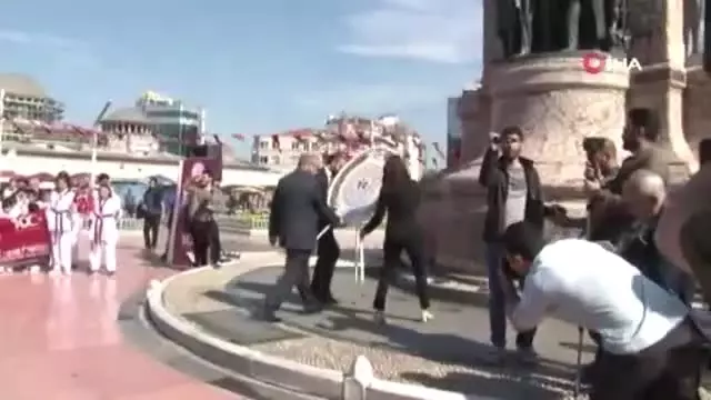 100. Yıl Ruhu Taksimde Yaşatıldı 100. Yıl Ruhu Taksimde Yaşatıldı