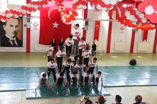 19 Mayıs Atatürk'ü Anma Gençlik ve Spor Bayramı 19 Mayıs Atatürk'ü Anma Gençlik ve Spor Bayramı