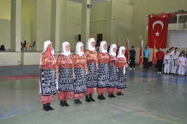 19 Mayıs Atatürk'ü Anma, Gençlik ve Spor Bayramı 19 Mayıs Atatürk'ü Anma, Gençlik ve Spor Bayramı