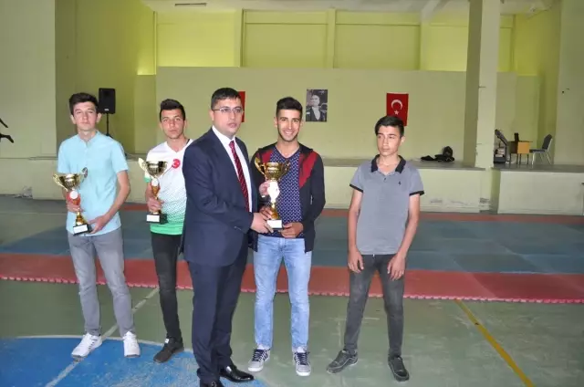 19 Mayıs Atatürk'ü Anma, Gençlik ve Spor Bayramı 19 Mayıs Atatürk'ü Anma, Gençlik ve Spor Bayramı