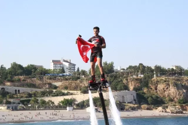 Akdeniz Sularında 19 Mayıs Coşkusu