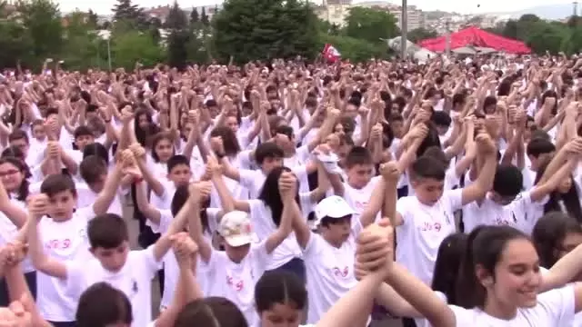 Atatürk'ün Samsun'a Çıkışının 100. Yılında Atabarı Oynadılar Atatürk'ün Samsun'a Çıkışının 100. Yılında Atabarı Oynadılar