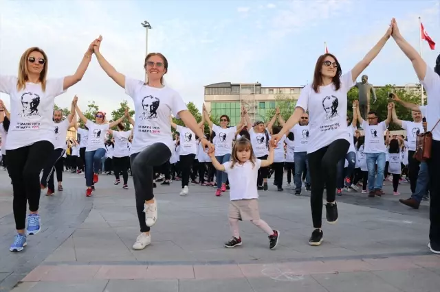 Atatürk'ün Samsun'a Çıkışının 100. Yılında Atabarı Oynadılar Atatürk'ün Samsun'a Çıkışının 100. Yılında Atabarı Oynadılar