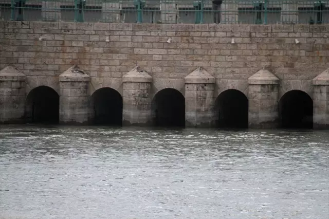 Beyşehir Gölü'nden Konya Ovası'na Su Verilmeye Başlandı