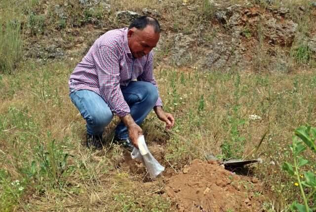 Evlenme Vaadiyle Dolandırılan Adam, Veresiye Aşk Defterini Toprağa Gömdü