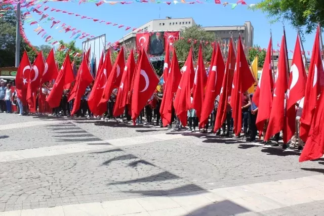 Gaziantep'te 19 Mayıs Coşkusu Gaziantep'te 19 Mayıs Coşkusu