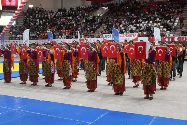 Gaziantep'te 19 Mayıs Coşkusu Gaziantep'te 19 Mayıs Coşkusu