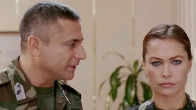 Hülya Avşar, Mehmet Ali Erbil'in Meryem Uzerli'yi Sorduğunu Söyledi