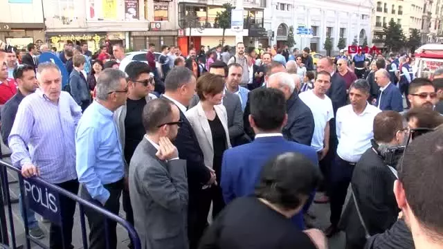 İstanbul- Taksim Meydanı'nda 19 Mayıs Kutlaması İstanbul- Taksim Meydanı'nda 19 Mayıs Kutlaması