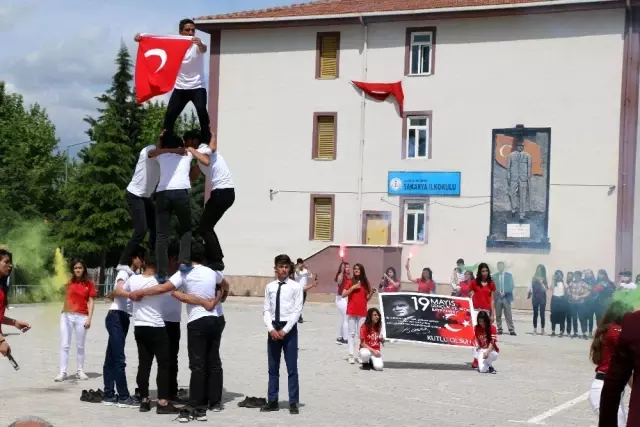 Malatya'nın İlçelerinde 19 Mayıs Coşkusu Malatya'nın İlçelerinde 19 Mayıs Coşkusu