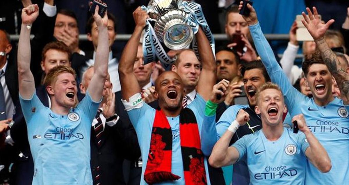 Manchester Cityli Kompany, Takımdan Ayrılacağını Açıkladı