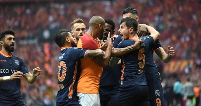 Medipol Başakşehir'in Attığı Golden Sonra Ortalık Karıştı! Medipol Başakşehir'in Attığı Golden Sonra Ortalık Karıştı!