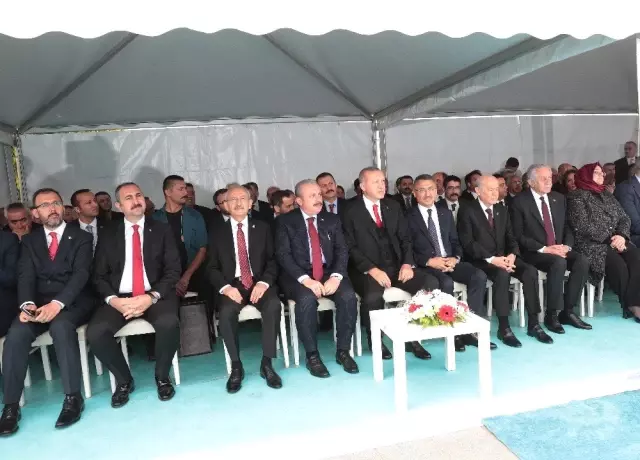 Samsun'da Nefes Kesen 19 Mayıs Kutlamaları Samsun'da Nefes Kesen 19 Mayıs Kutlamaları