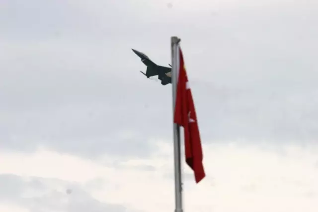 Samsun'da Nefes Kesen 19 Mayıs Kutlamaları Samsun'da Nefes Kesen 19 Mayıs Kutlamaları